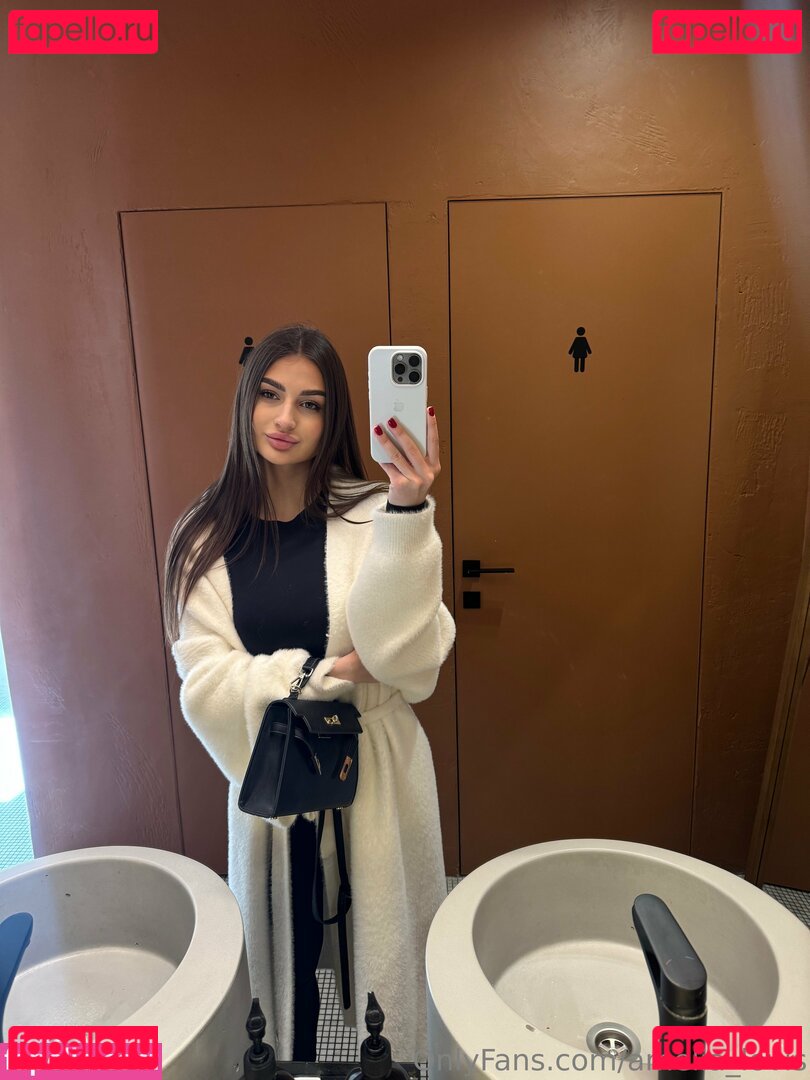 amelia_lovis / amelialovebag Onlyfans Photo Gallery 