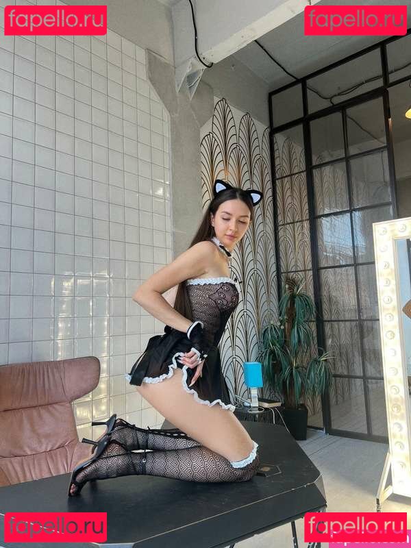 Liya Moon / liyamoon3 / liyamoona Onlyfans Photo Gallery 