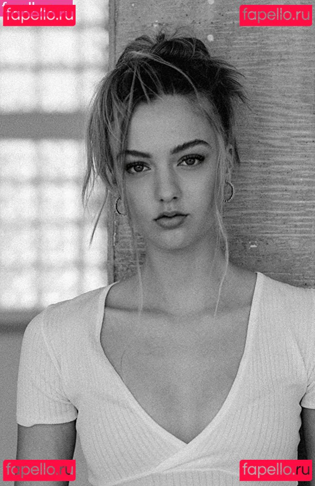 Lilly Krug / lillykrug Onlyfans Photo Gallery 