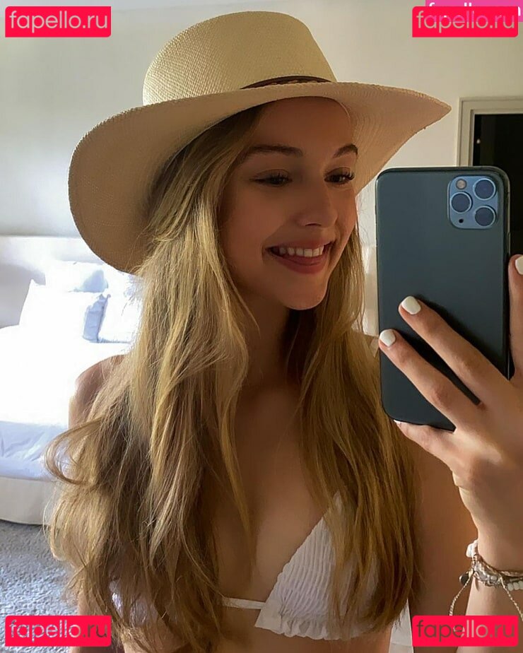 Lilly Krug / lillykrug Onlyfans Photo Gallery 