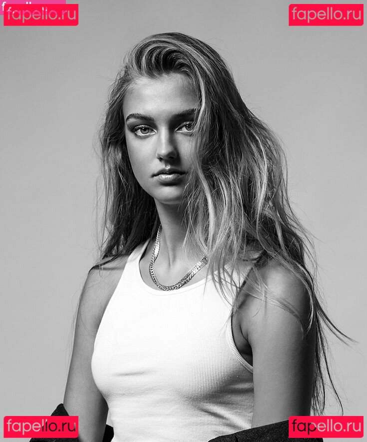 Lilly Krug / lillykrug Onlyfans Photo Gallery 