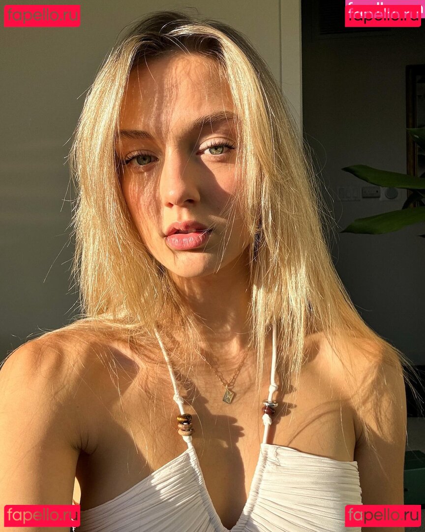 Lilly Krug / lillykrug Onlyfans Photo Gallery 