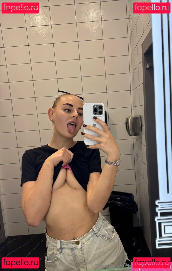 sofi_a_xox / sofi_xox_ Onlyfans Photo Gallery 