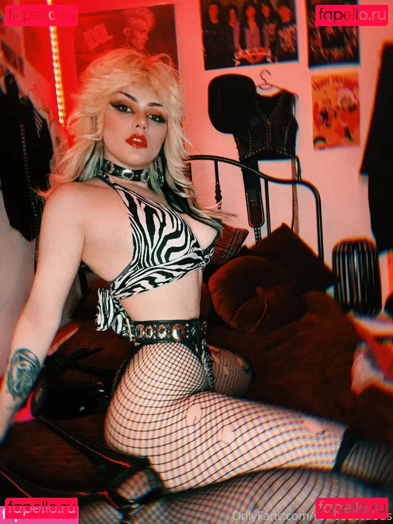 heavymetalmaniak Onlyfans Photo Gallery 