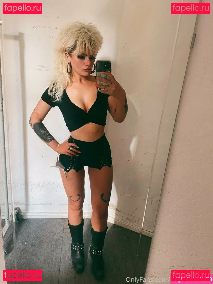 heavymetalmaniak Onlyfans Photo Gallery 