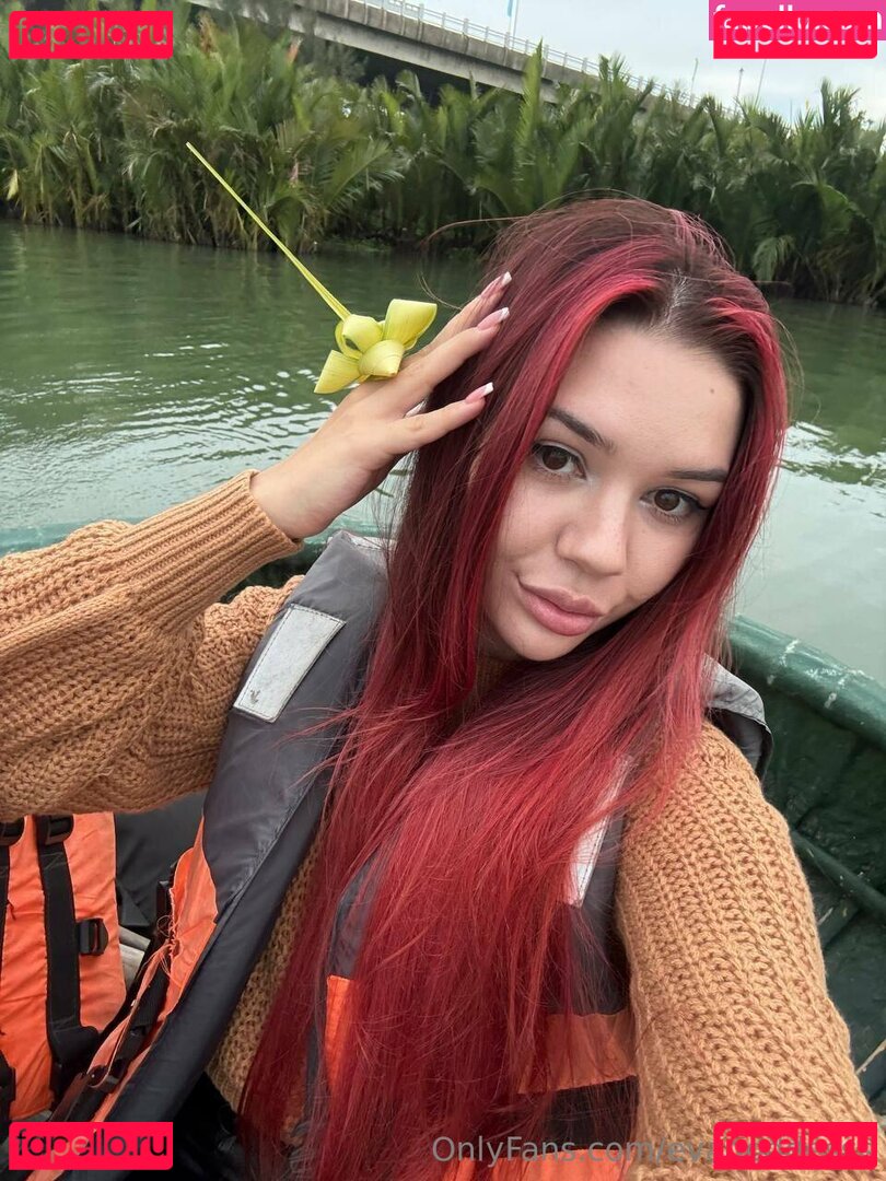 EvaGoddesss Onlyfans Photo Gallery 