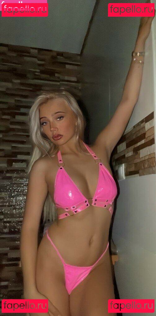 Goddess Shyanne / Shyanne19x / godessshyanne Onlyfans Photo Gallery 