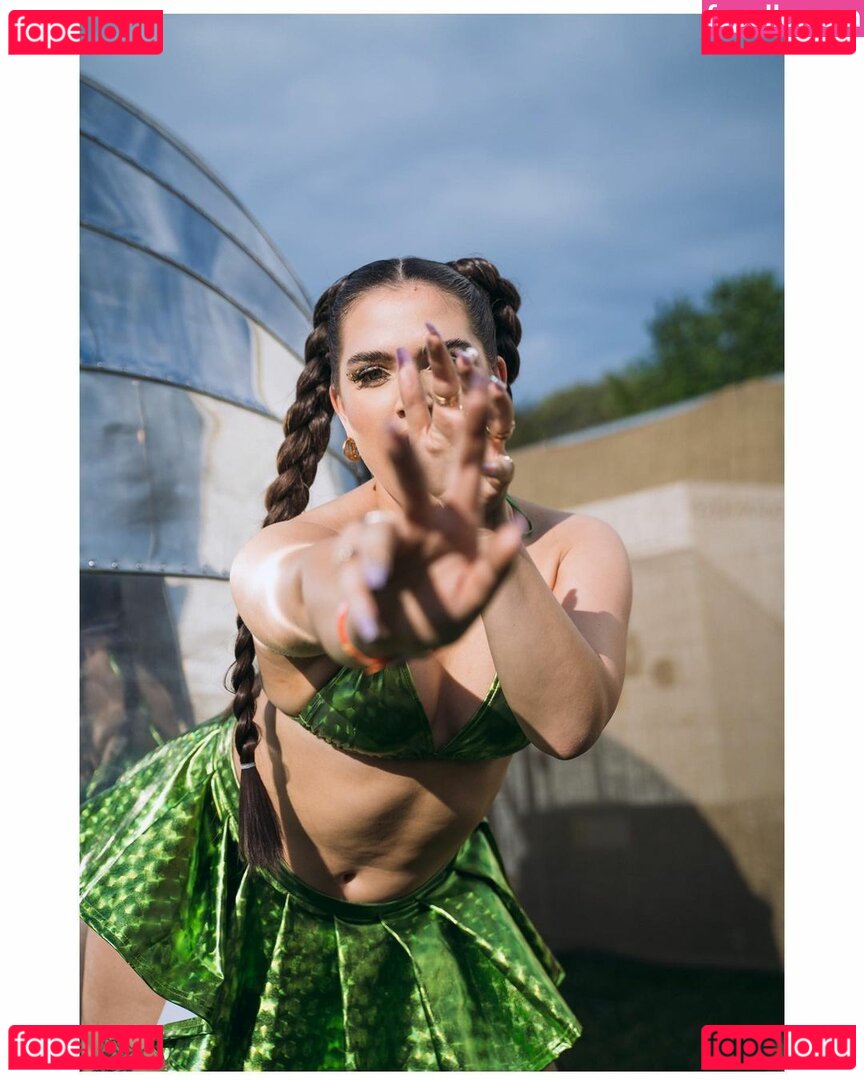 Mae Muller / maemuller Onlyfans Photo Gallery 