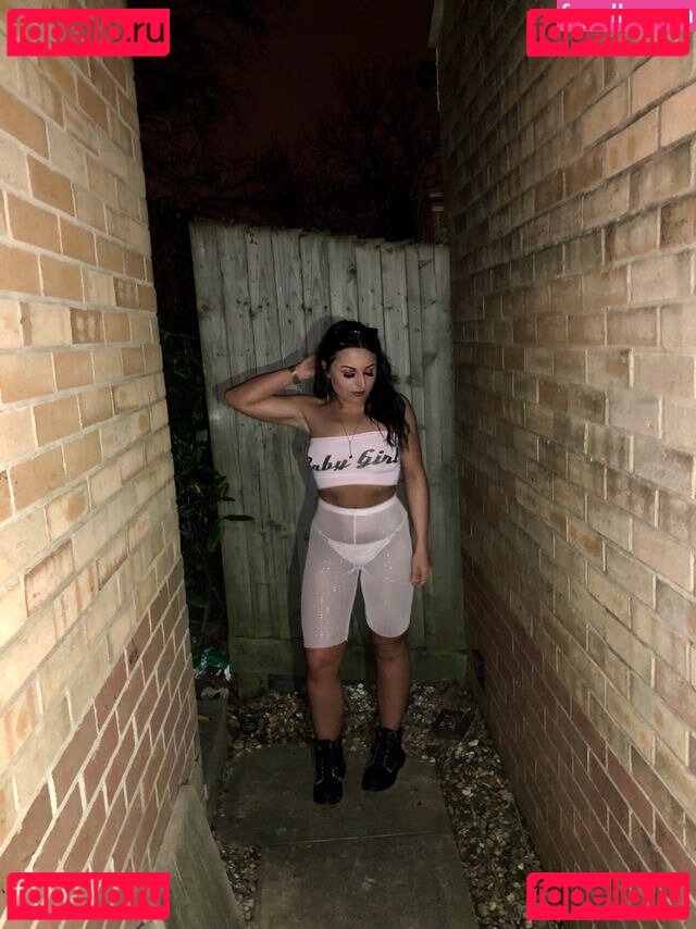 harrietsugarcookie / haryoungxo Onlyfans Photo Gallery 