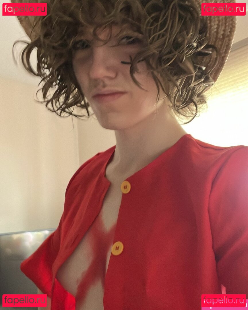 eviedotgym Onlyfans Photo Gallery 