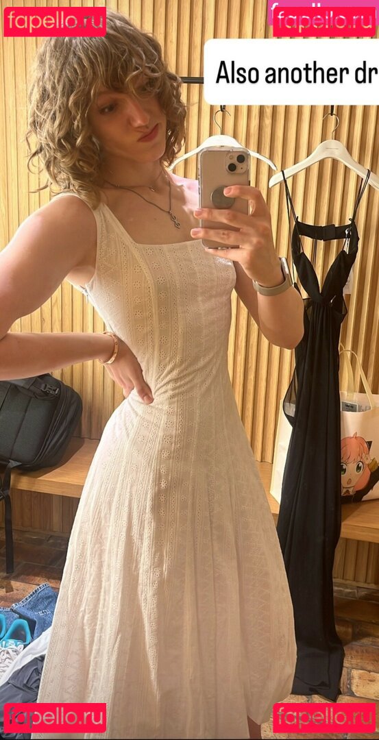 eviedotgym Onlyfans Photo Gallery 