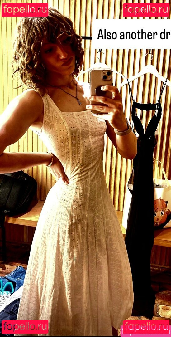 eviedotgym Onlyfans Photo Gallery 