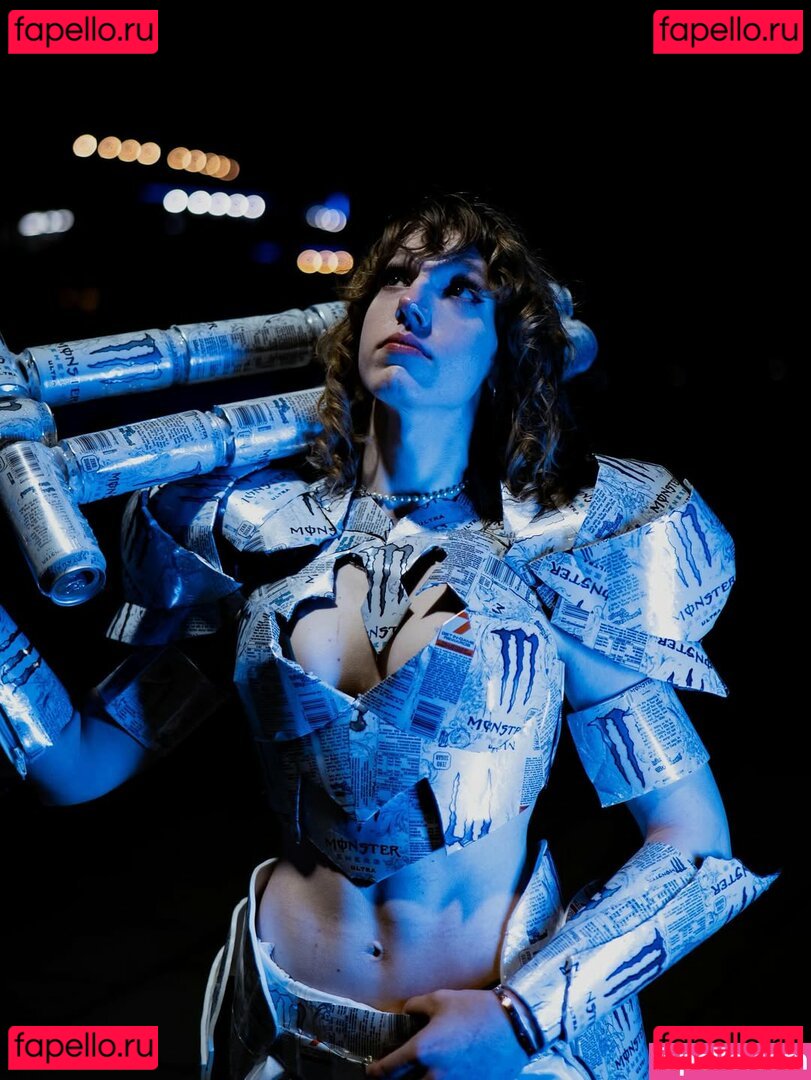 eviedotgym Onlyfans Photo Gallery 