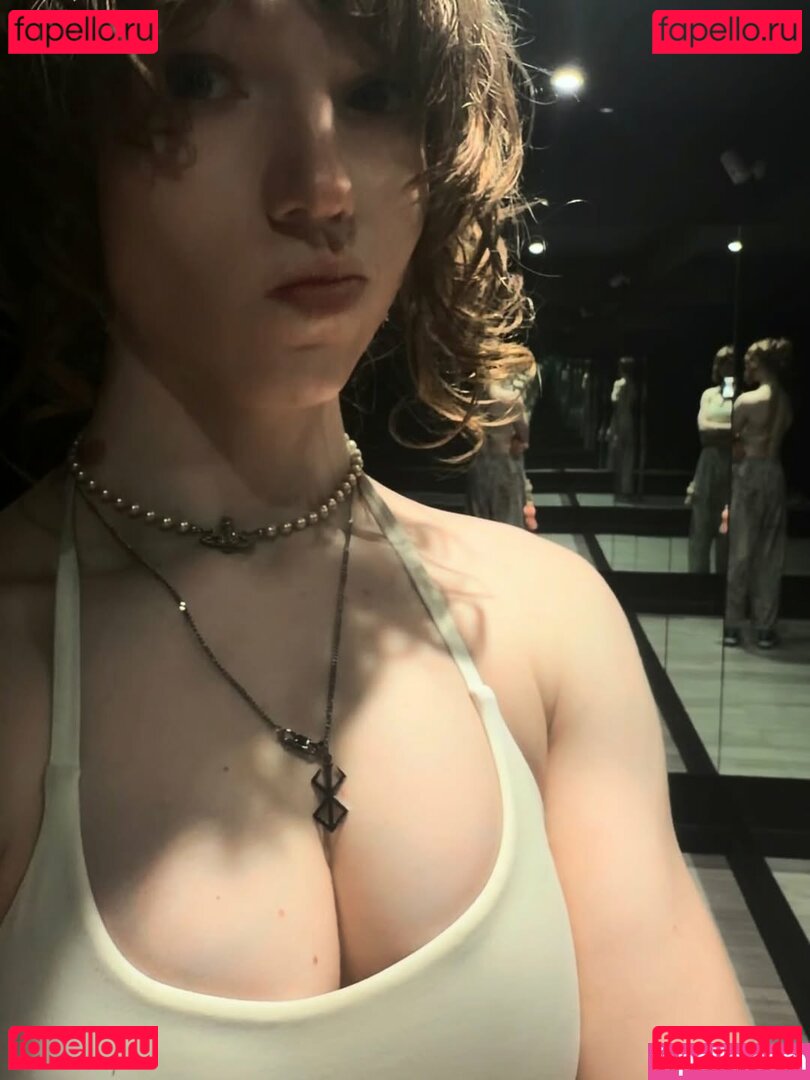 eviedotgym Onlyfans Photo Gallery 