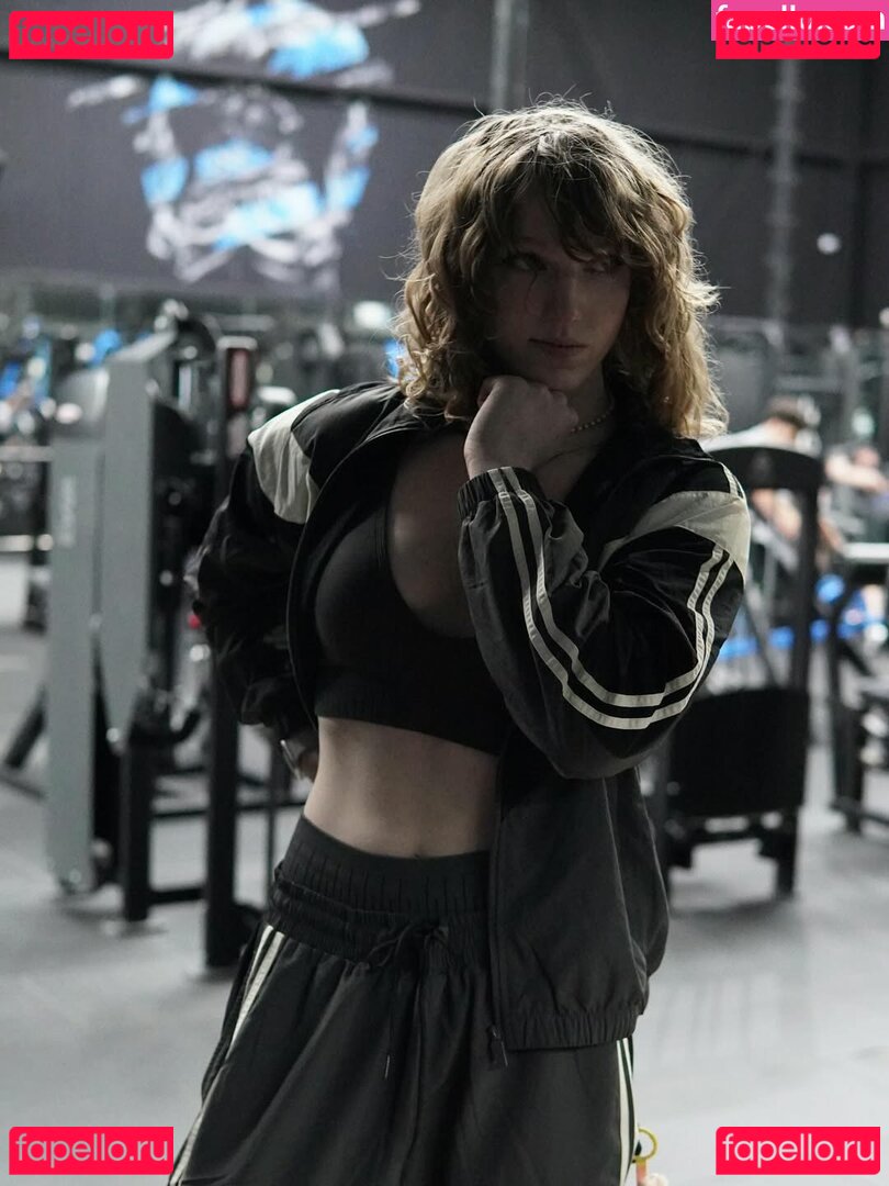 eviedotgym Onlyfans Photo Gallery 