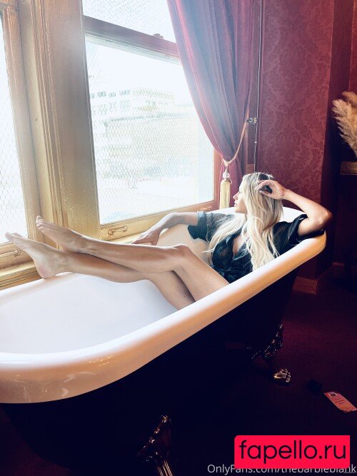 Barbie Blank Onlyfans Photo Gallery 