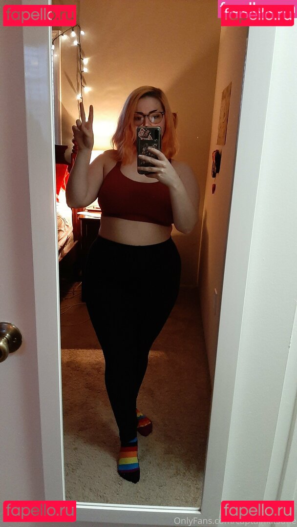 captainkitsune / johnkitsune Onlyfans Photo Gallery 