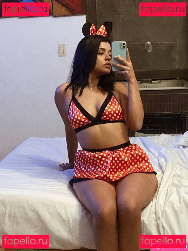 Frida Julieta / f.julieeta / fridajulieeta Onlyfans Photo Gallery 