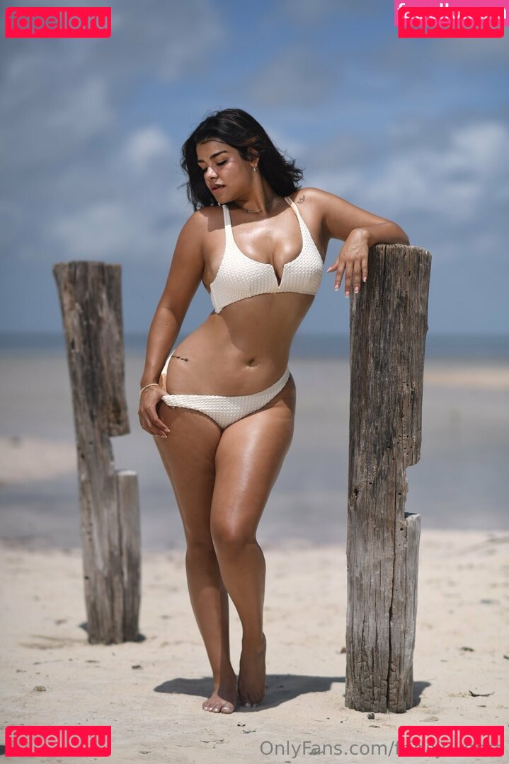 Frida Julieta / f.julieeta / fridajulieeta Onlyfans Photo Gallery 