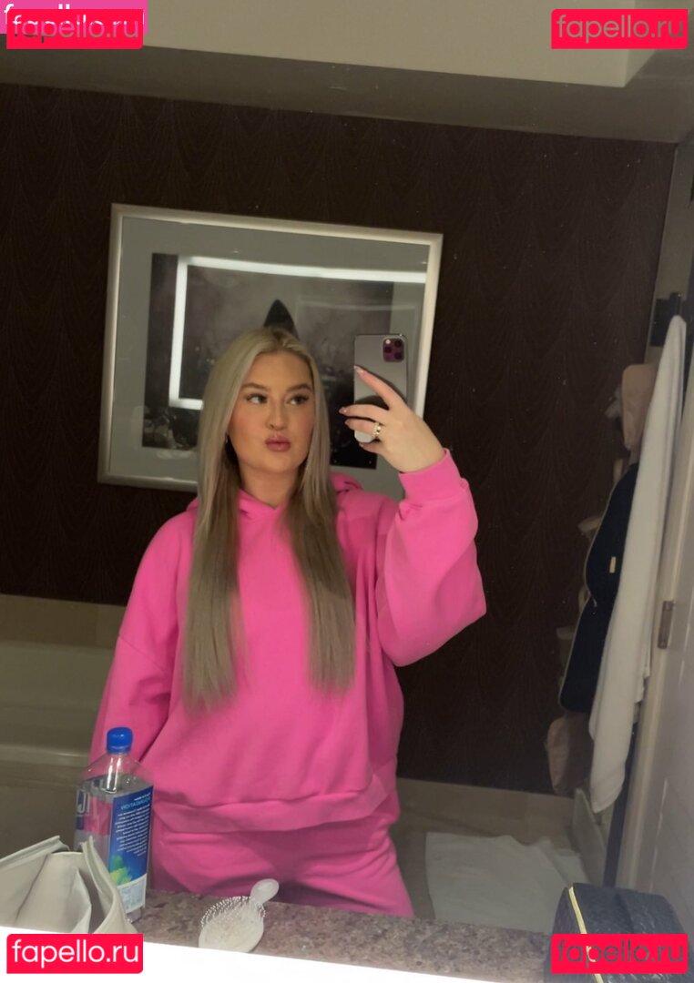 Gabb Goudy / gabbgoudy / gabbygoessling Onlyfans Photo Gallery 