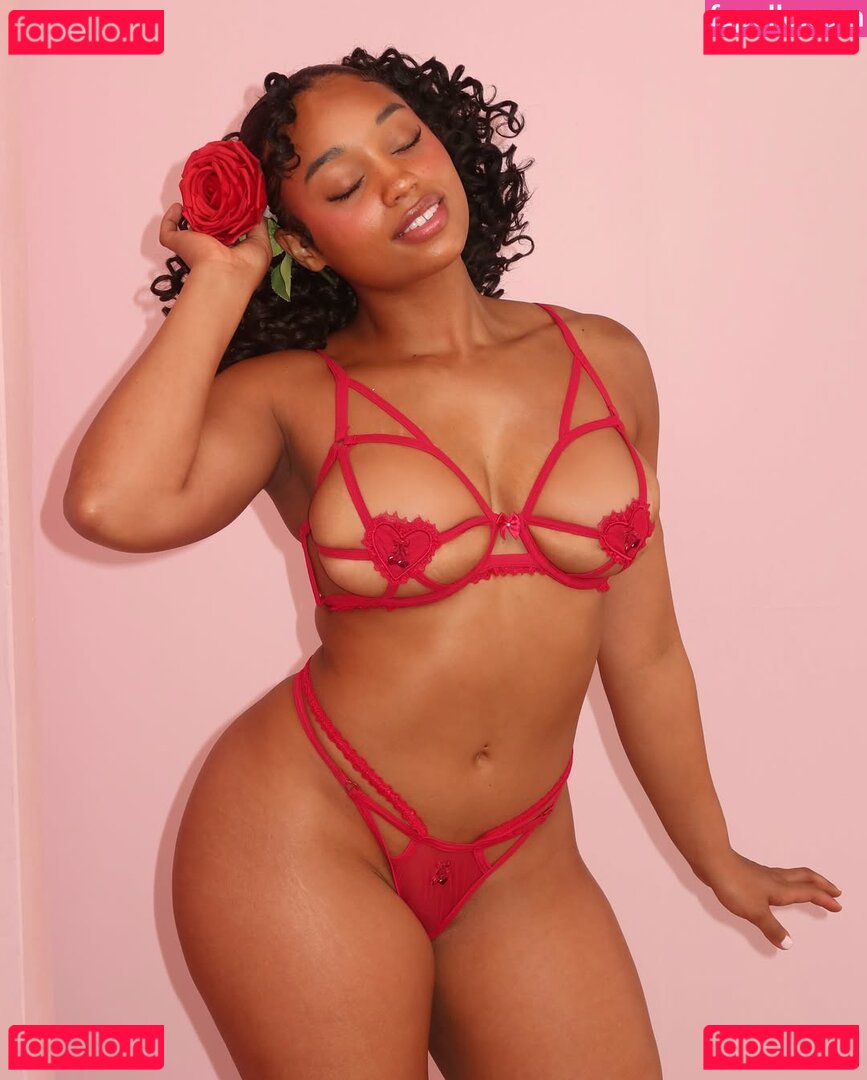 GirlGoku / Kathryn Celestre / RawGyall / kathryncelestre Onlyfans Photo Gallery 