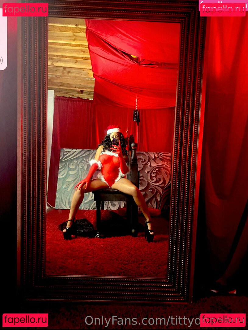 tittydondada Onlyfans Photo Gallery 