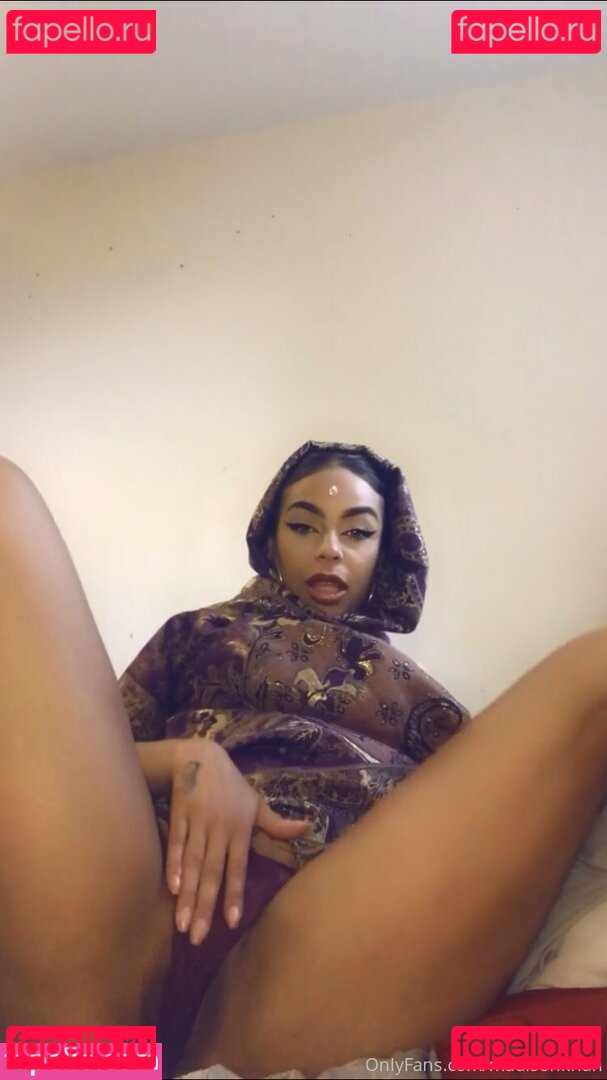 Madison Khan / maddiekhan.n / madisonkhan / madisonkhannew Onlyfans Photo Gallery 