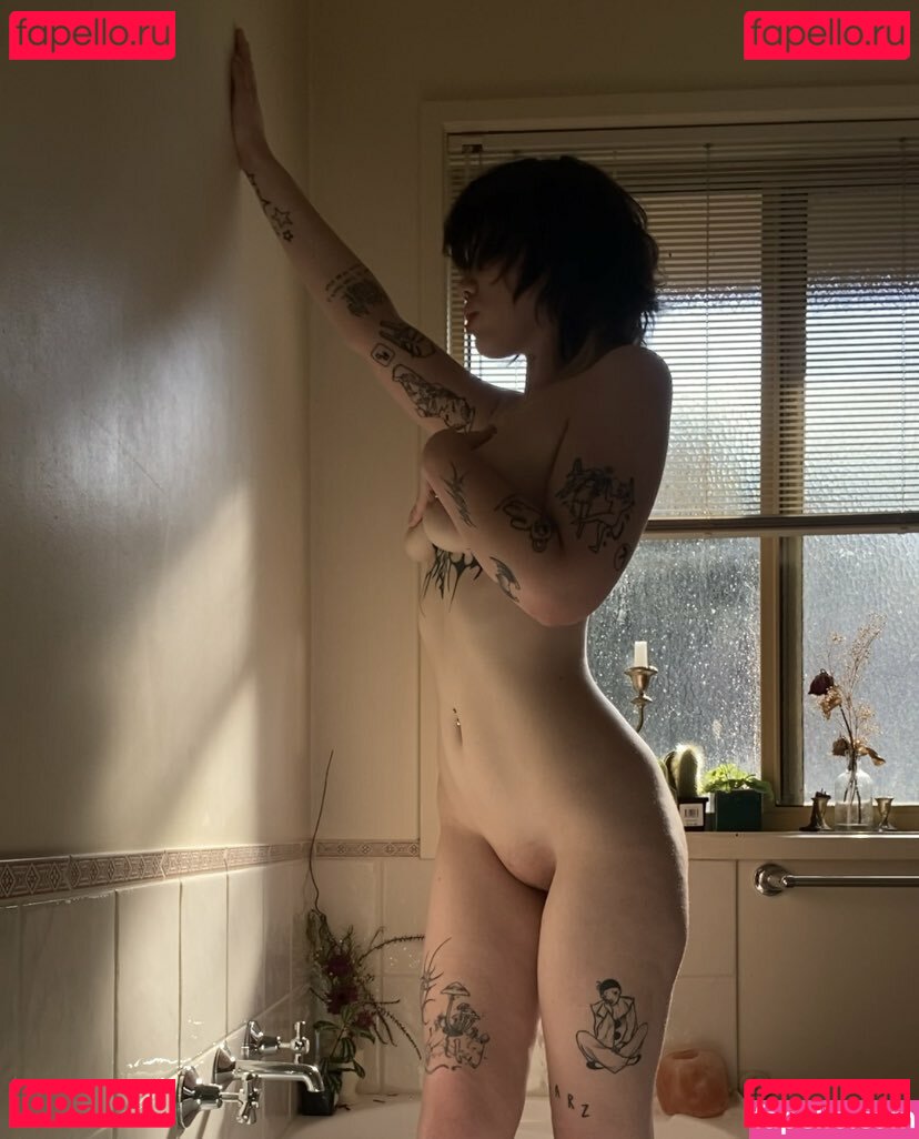 softpinkskimask / spitsuccubus / sufferingsuccubus Onlyfans Photo Gallery 