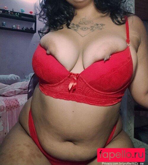 Curvy Lili Nude Onlyfans Photo 26