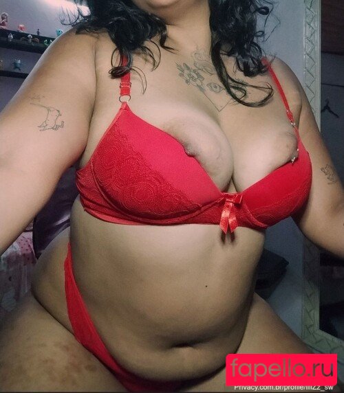 Curvy Lili Nude Onlyfans Photo 25