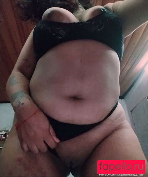 Curvy Lili Nude Onlyfans Photo 4