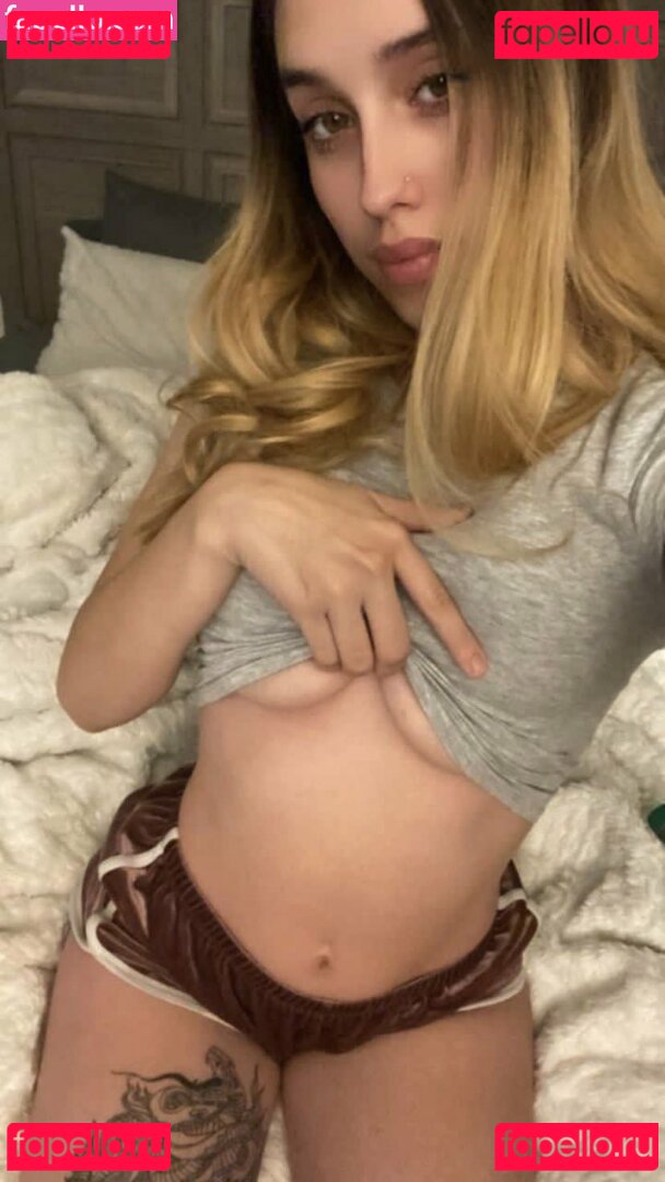 Goddess Lexi / alexisssm444 / lust4alexis / lustforlexi / lustn4lexi Onlyfans Photo Gallery 