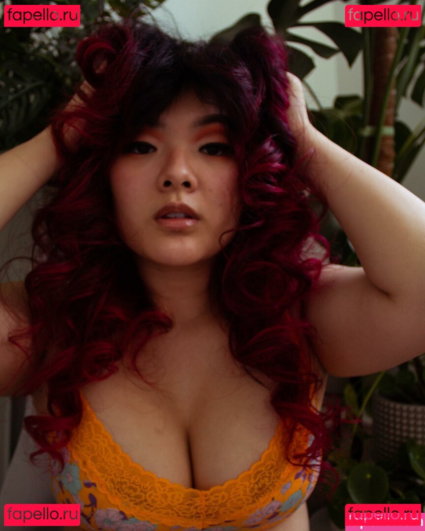 Asian Instagram Model / Rinnvincible / quinnvincible Onlyfans Photo Gallery 