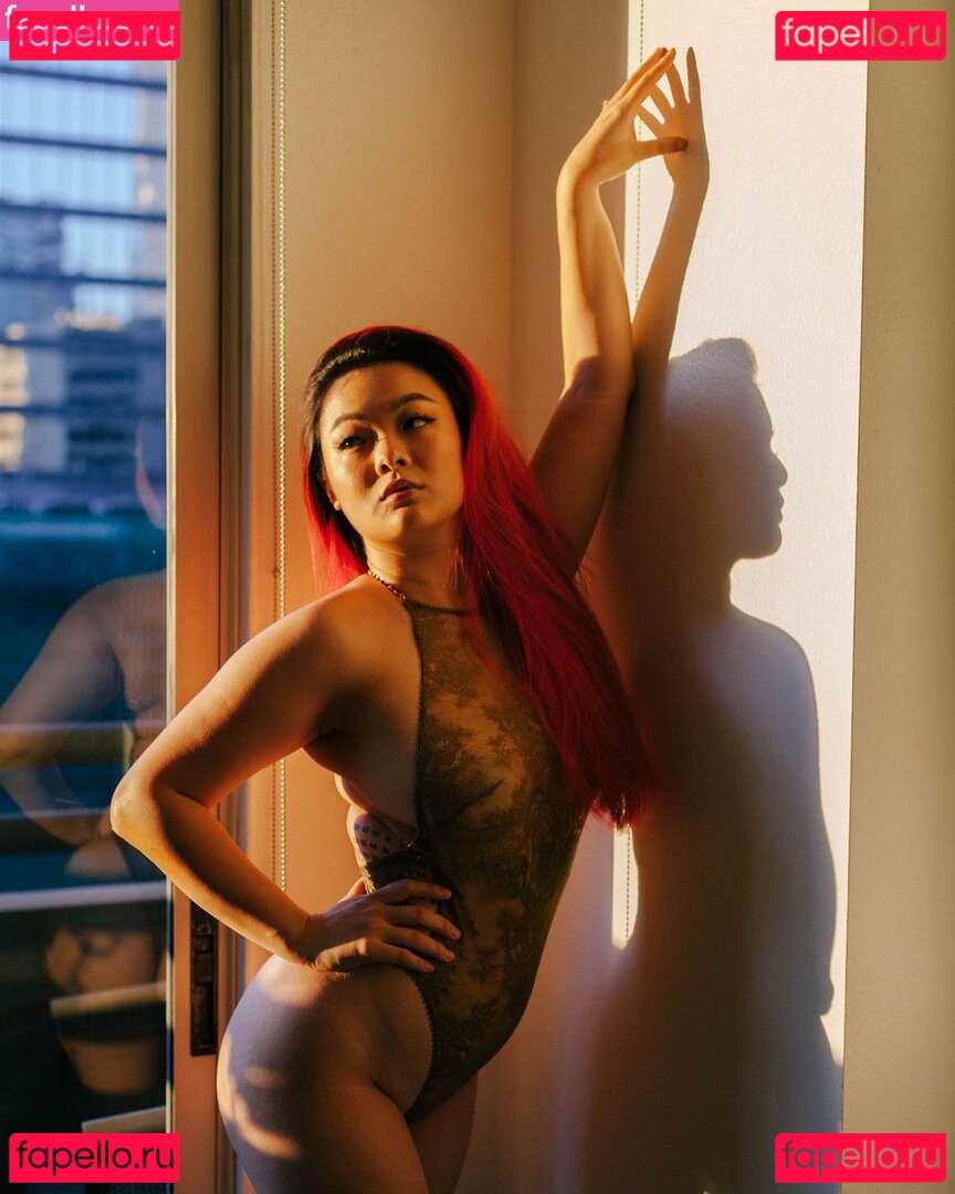 Asian Instagram Model / Rinnvincible / quinnvincible Onlyfans Photo Gallery 