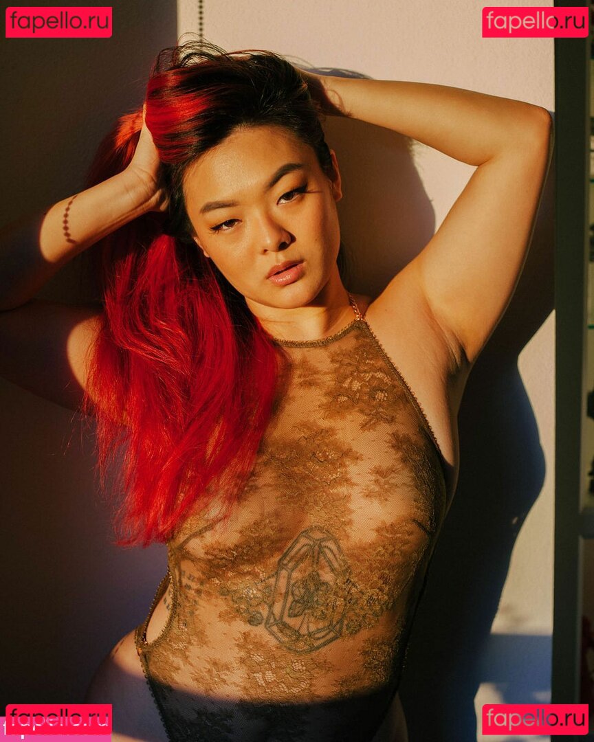 Asian Instagram Model / Rinnvincible / quinnvincible Onlyfans Photo Gallery 