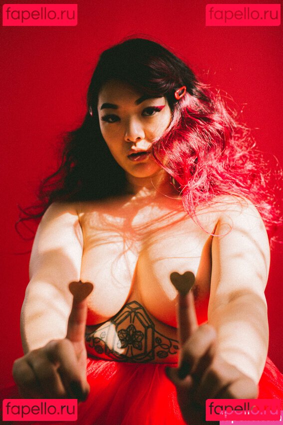 Asian Instagram Model / Rinnvincible / quinnvincible Onlyfans Photo Gallery 