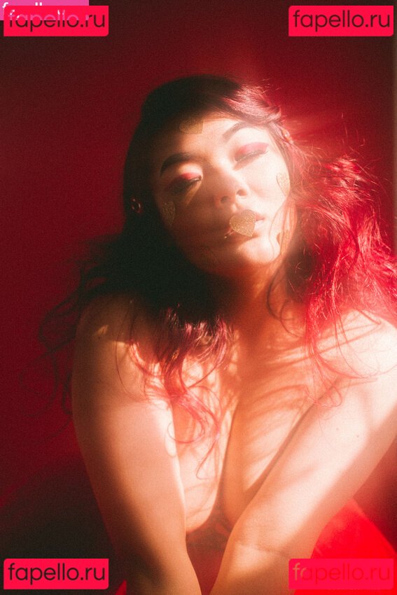 Asian Instagram Model / Rinnvincible / quinnvincible Onlyfans Photo Gallery 