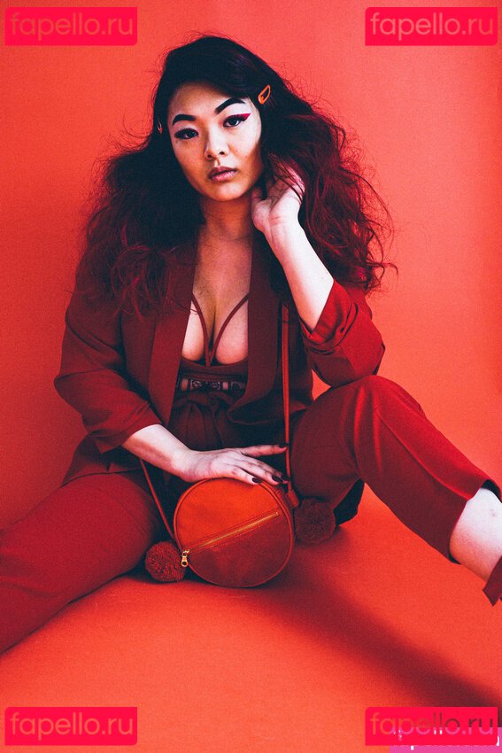 Asian Instagram Model / Rinnvincible / quinnvincible Onlyfans Photo Gallery 