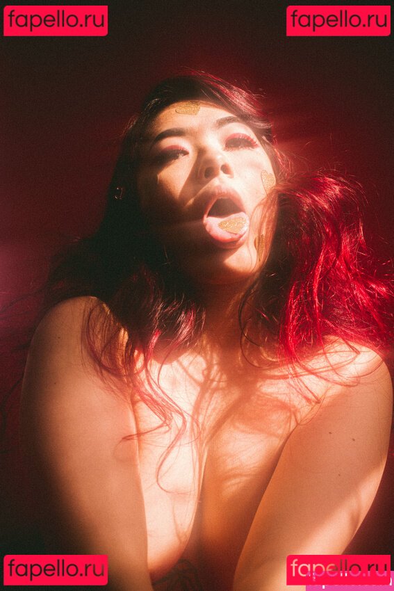 Asian Instagram Model / Rinnvincible / quinnvincible Onlyfans Photo Gallery 