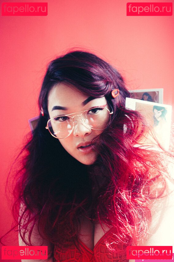 Asian Instagram Model / Rinnvincible / quinnvincible Onlyfans Photo Gallery 