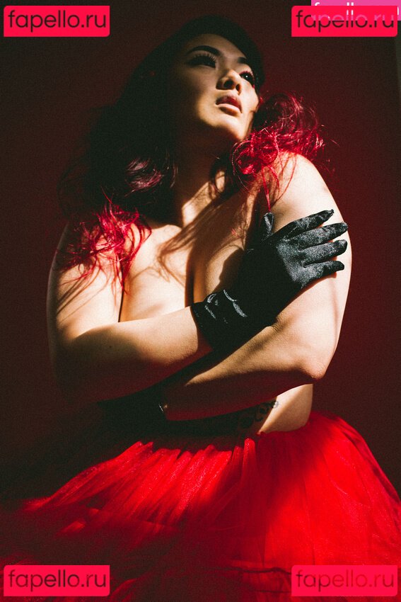 Asian Instagram Model / Rinnvincible / quinnvincible Onlyfans Photo Gallery 