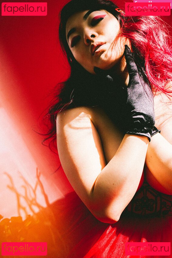 Asian Instagram Model / Rinnvincible / quinnvincible Onlyfans Photo Gallery 