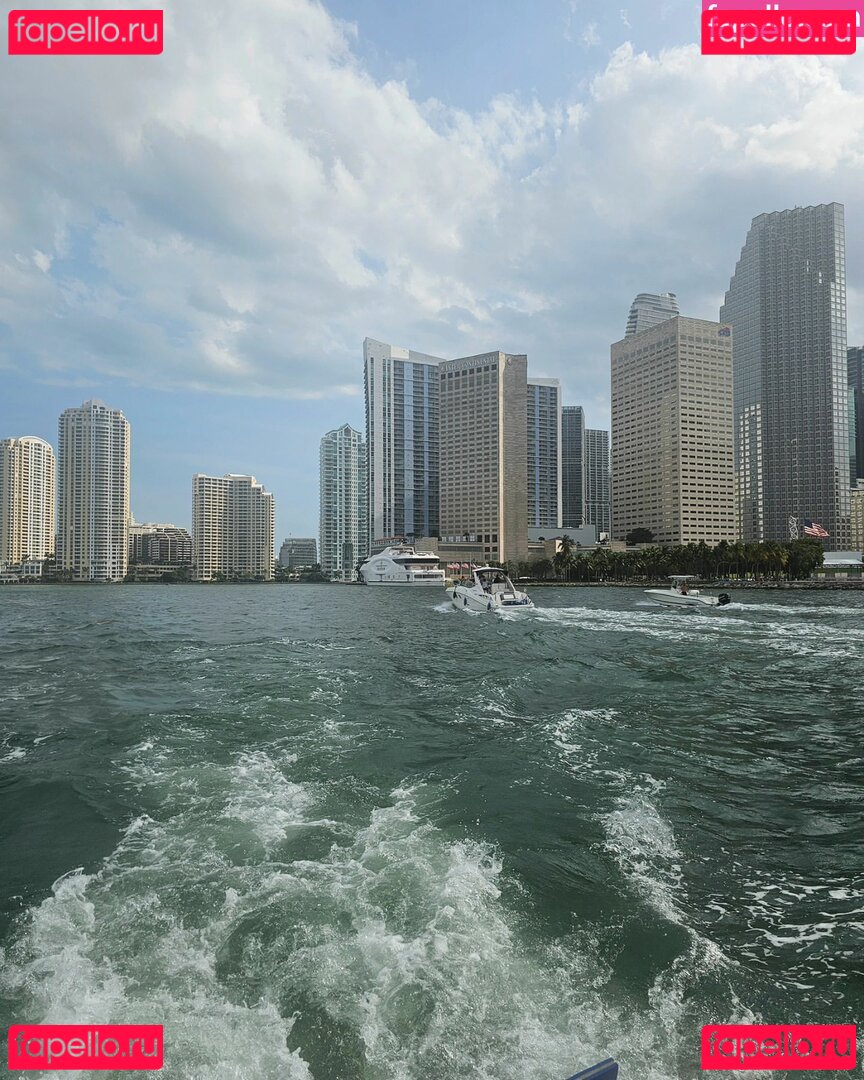 Aderes Quin / aderesquin / https: Onlyfans Photo Gallery 