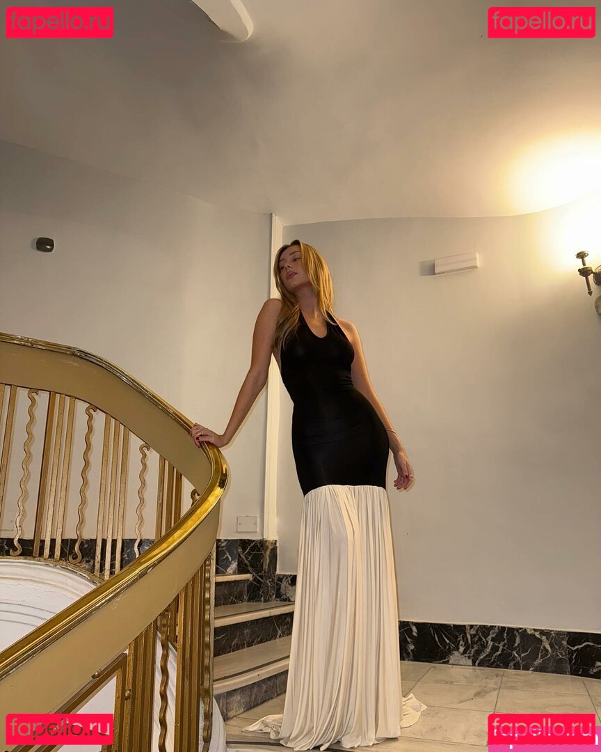 Ester Exposito / ester_exposito Onlyfans Photo Gallery 