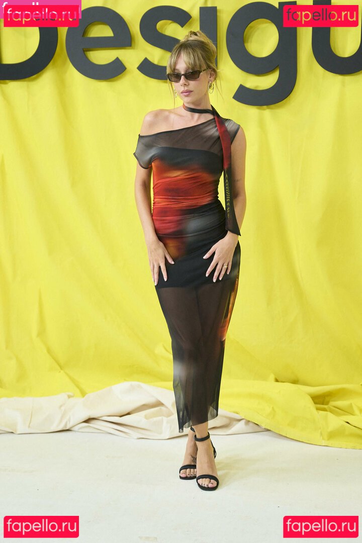 Ester Exposito / ester_exposito Onlyfans Photo Gallery 