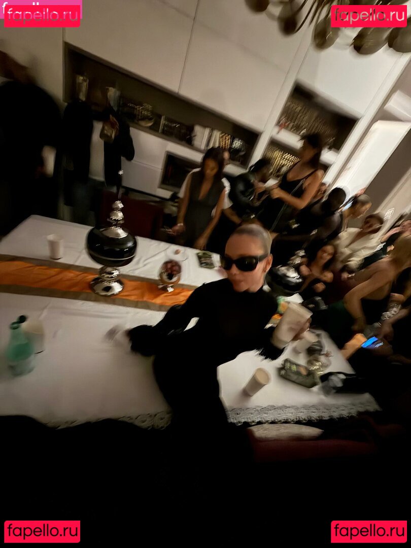 Ester Exposito / ester_exposito Onlyfans Photo Gallery 