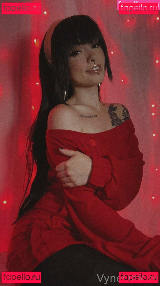 vyne.official / vyneofficial Onlyfans Photo Gallery 