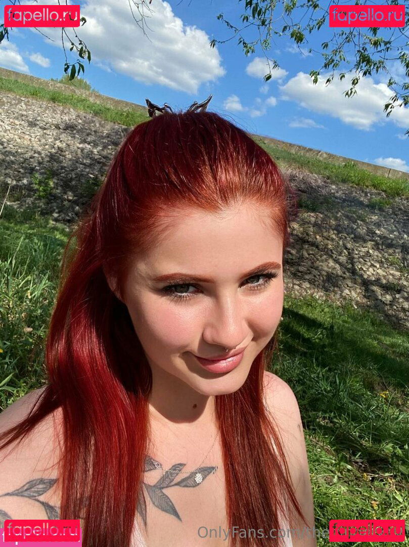 TheDoublePlaye / livelikeadaylily / thegingerkay Onlyfans Photo Gallery 