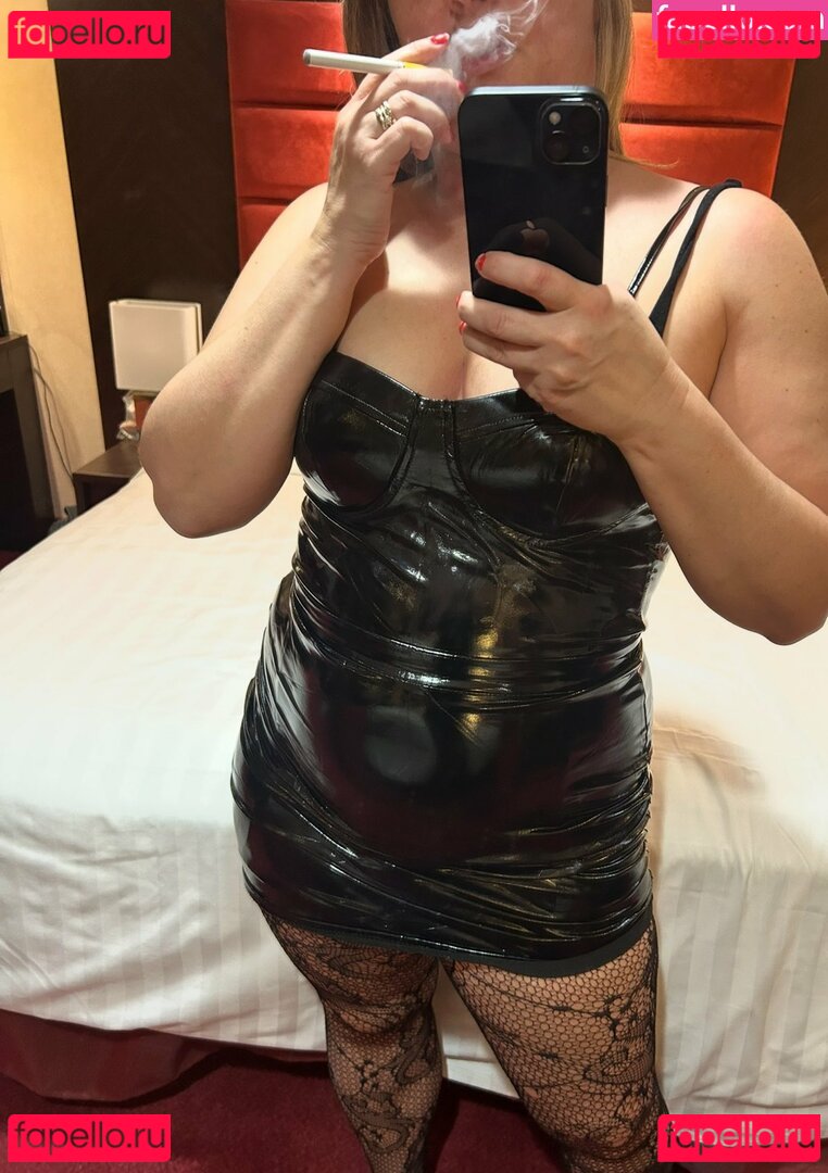 Amyunderthemask / theamyess Onlyfans Photo Gallery 