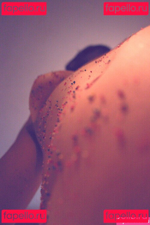 Opiette / weave Onlyfans Photo Gallery 